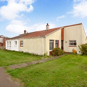 120 Perth Road, Cowdenbeath, KY4 9HJ