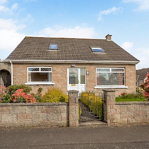 5 Abbeyview, Crossford, KY12 8NX