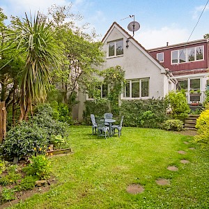 Reneville, High Street, Aberdour, KY3 0SY
