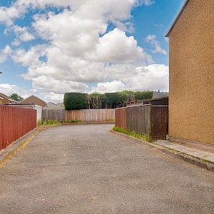 35 Strathbeg Drive, Dalgety Bay, KY11 9XQ