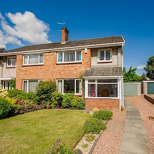 30 Lilac Grove, Dunfermline KY11 8AP