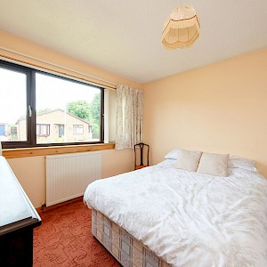 14 Carrick Drive, Dalgety Bay, KY11 9YB