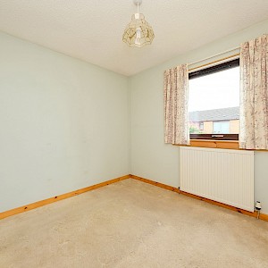 14 Carrick Drive, Dalgety Bay, KY11 9YB