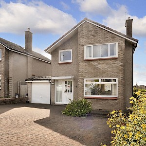 13 Cypress Grove, Dunfermline, KY11 8AF