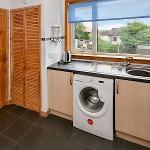 5 Almond Road, Dunfermline, KY11 4BU