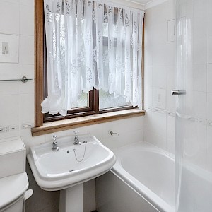 50 Barassie Drive, Kirkcaldy, KY2 6HN