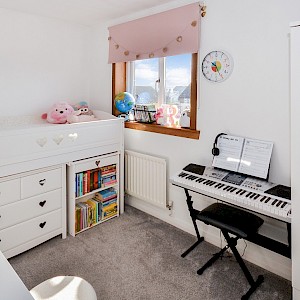 38 Kinnaird Place, Dunfermline, KY12 0XL