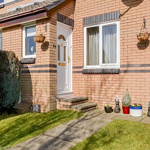 38 Kinnaird Place, Dunfermline, KY12 0XL