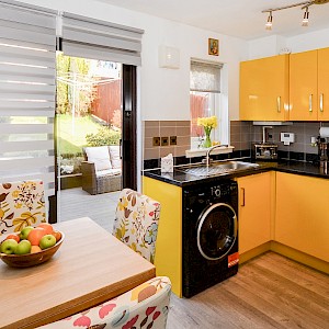 38 Kinnaird Place, Dunfermline, KY12 0XL