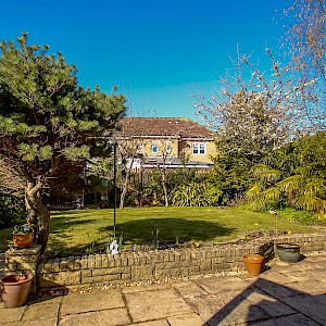 17 Curlew Gardens, Dunfermline, KY11 8GF