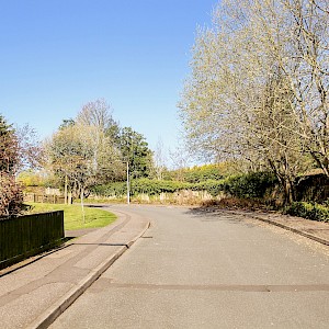 4 Tolmount Drive, Dunfermline, KY12 7YB