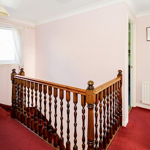 4 Tolmount Drive, Dunfermline, KY12 7YB