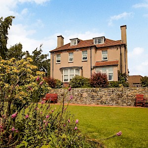 Hillcrest House, 54 Carnock Road, Dunfermline, KY12 9NT