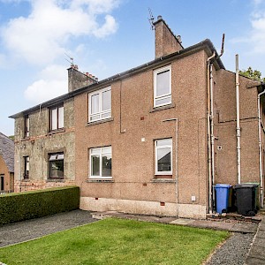 32 Forest Place, Townhill, KY12 0EP