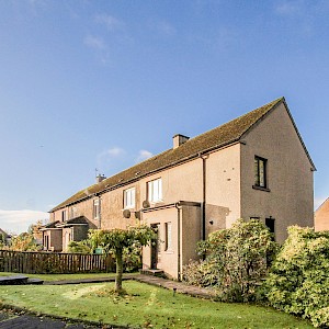 38 Oaklea, Saline, KY12 9TP