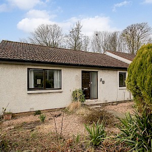 11 Rocks Road, Charlestown, KY11 3EN