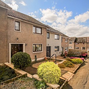 8 Tulliallan Terrace, Kincardine, FK10 4QA