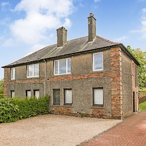 40 Robertson Road, Dunfermline, KY12 0AS