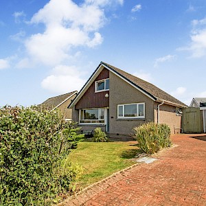 84 Garvock Hill, Dunfermline, KY12 7RN